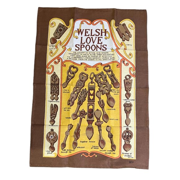 Vintage NWT Welsh Hand-Carved Lovespoon & 100% Cotton Printed Tea Towel Set - Picture 5 of 10